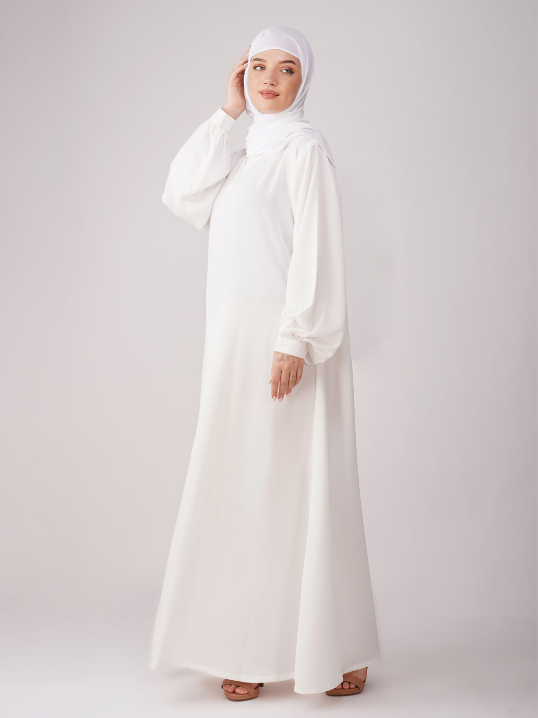 Basic Abaya With Open Cuff Sleeves