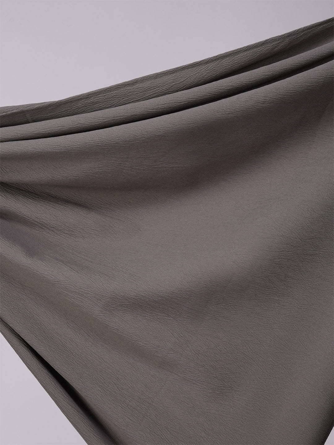 Nazish Grey Abaya Set
