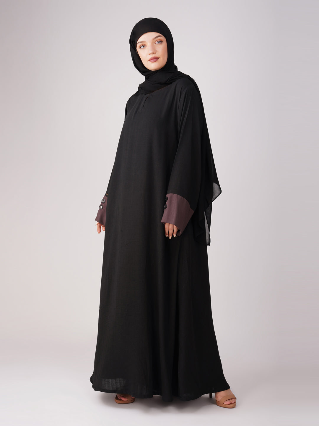 Classic Abaya With Contrast Cuff 
And Button Set