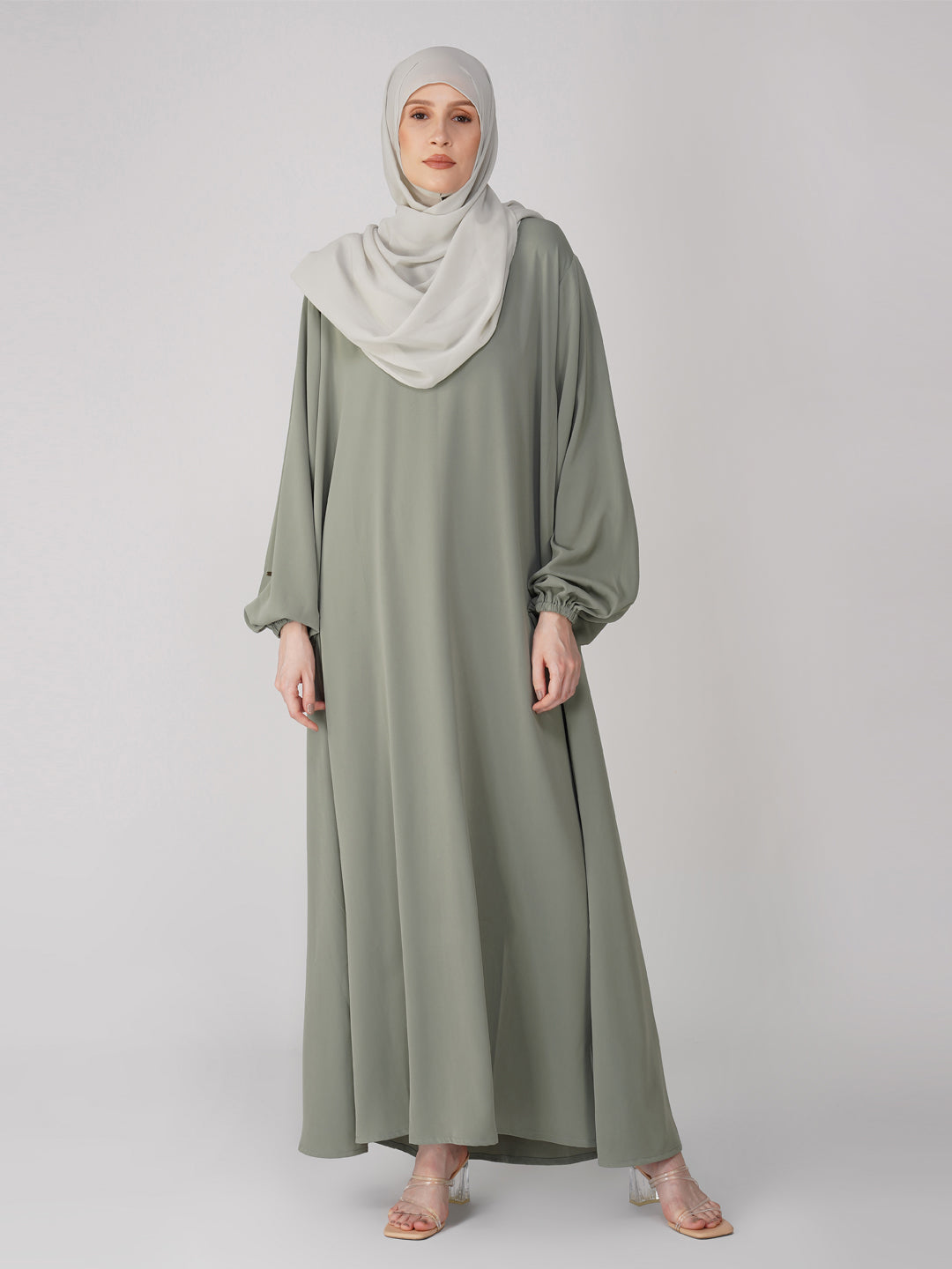 Classic Abaya Wih Elastic Sleeves