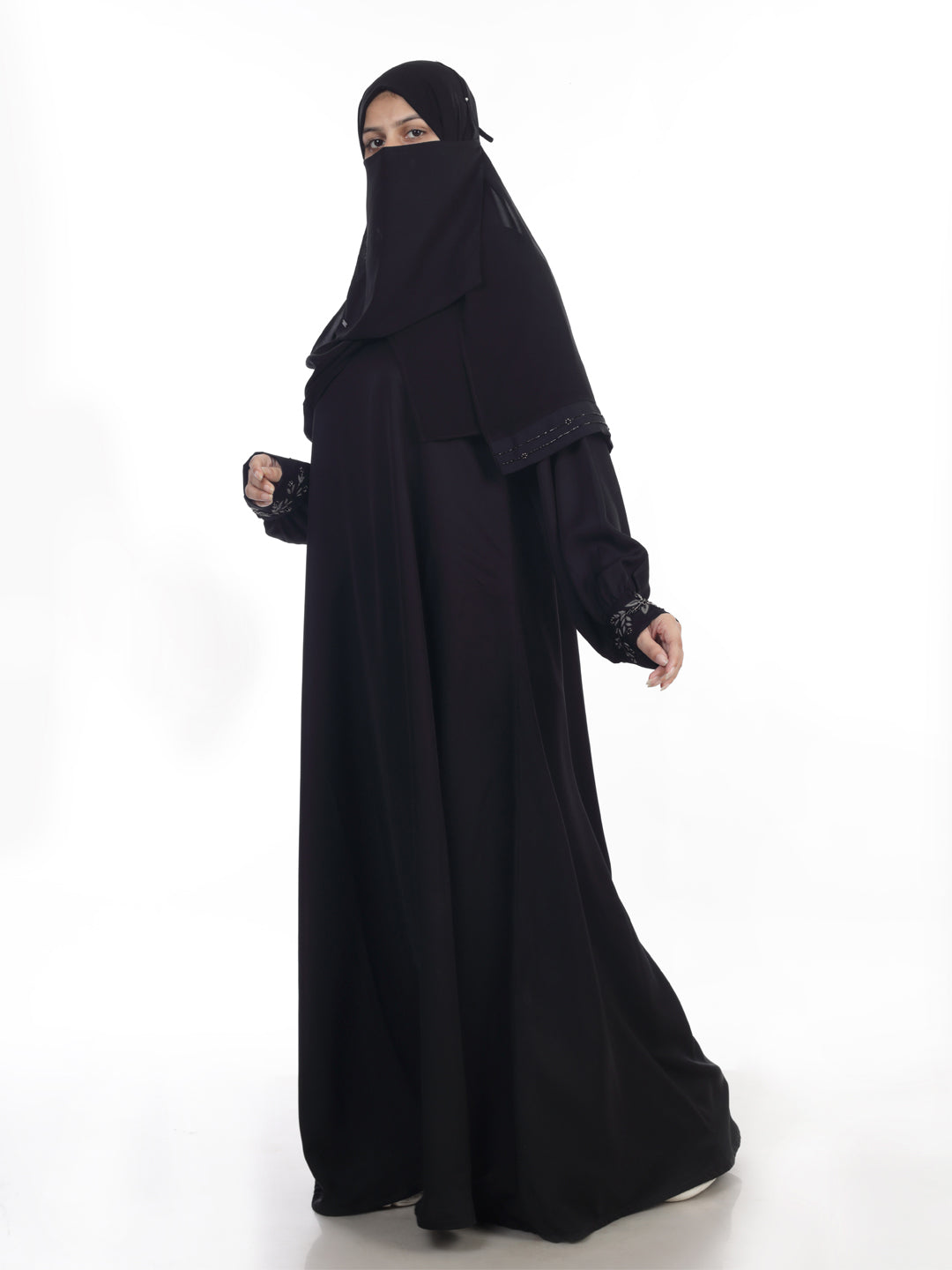 Shafaq Front Closed Handwork Abaya