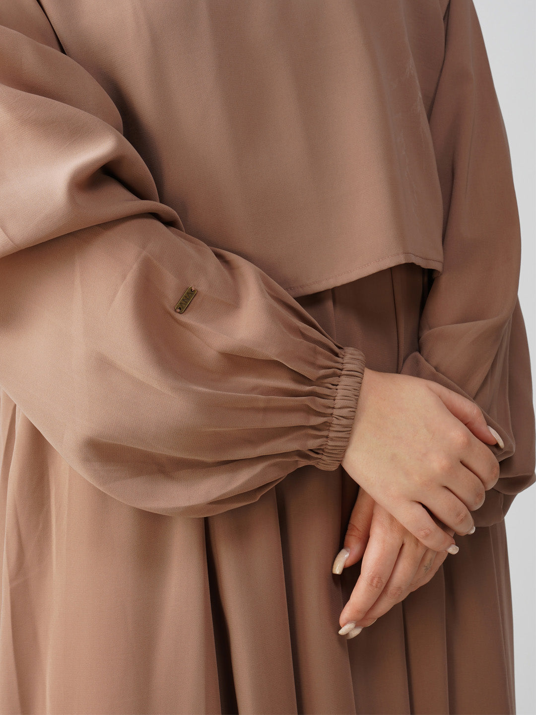 Aqsa Front And Back Pleated Abaya Set