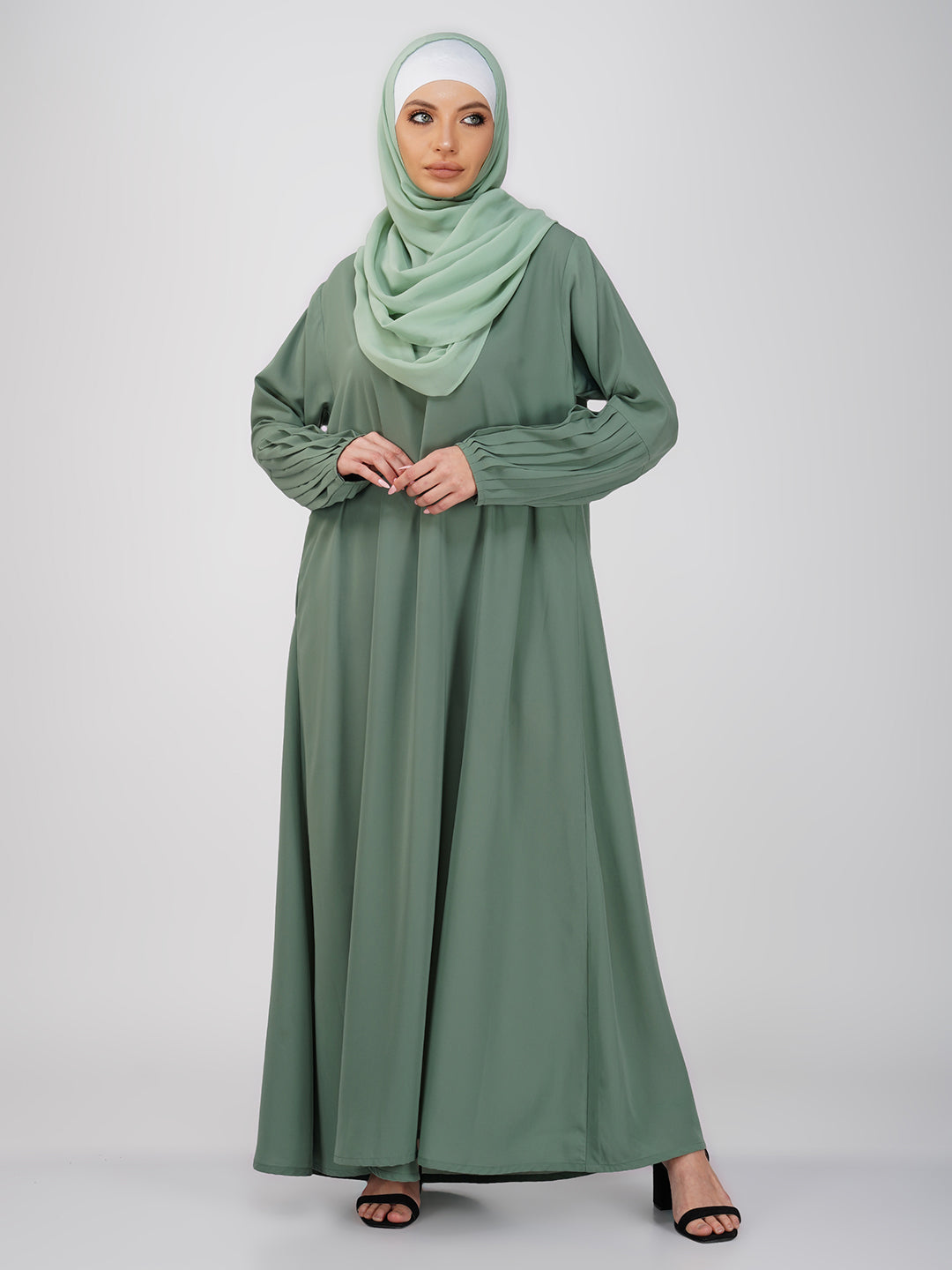 Bushra Pleated Sleeves Abaya Set