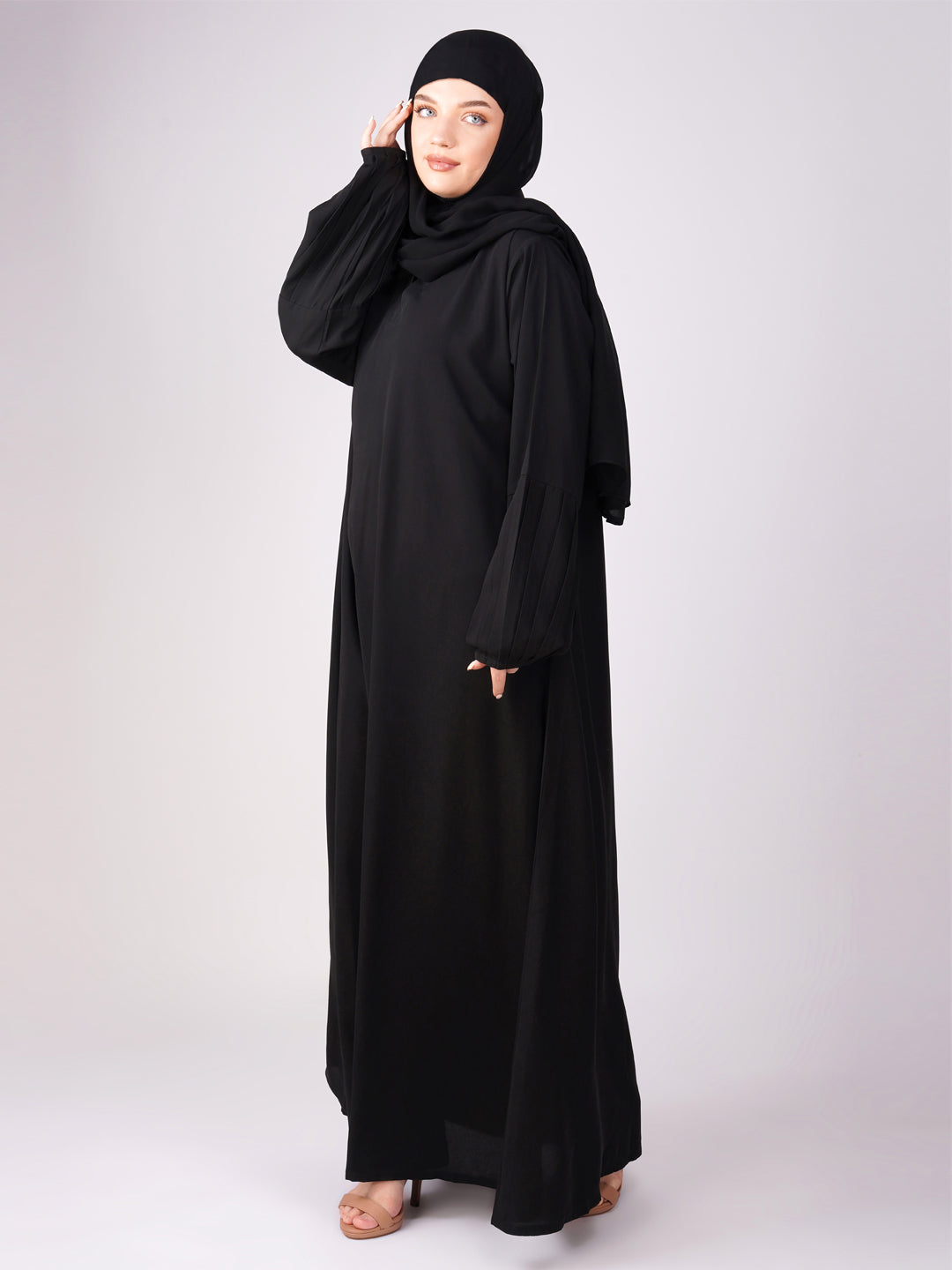 Bushra Pleated Sleeves Abaya Set