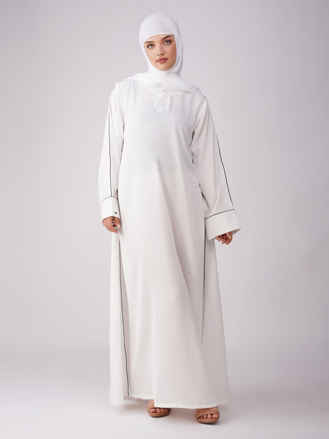 Sauda Piping Nida Abaya Set