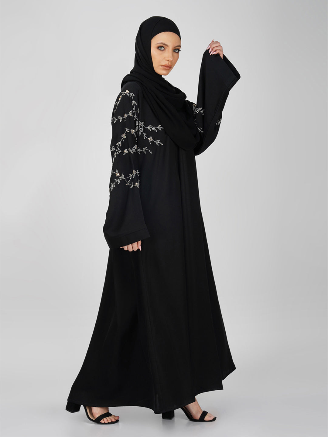 Rashika Tiara Braid Embroidery Abaya