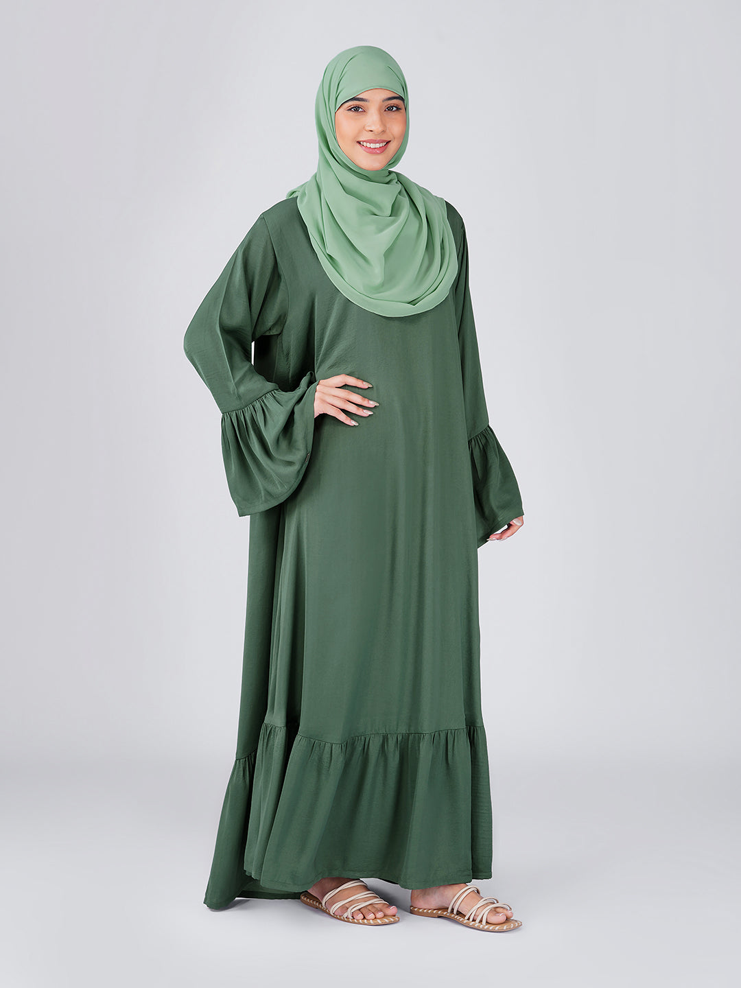 Sahar Harir Masood Abaya Set