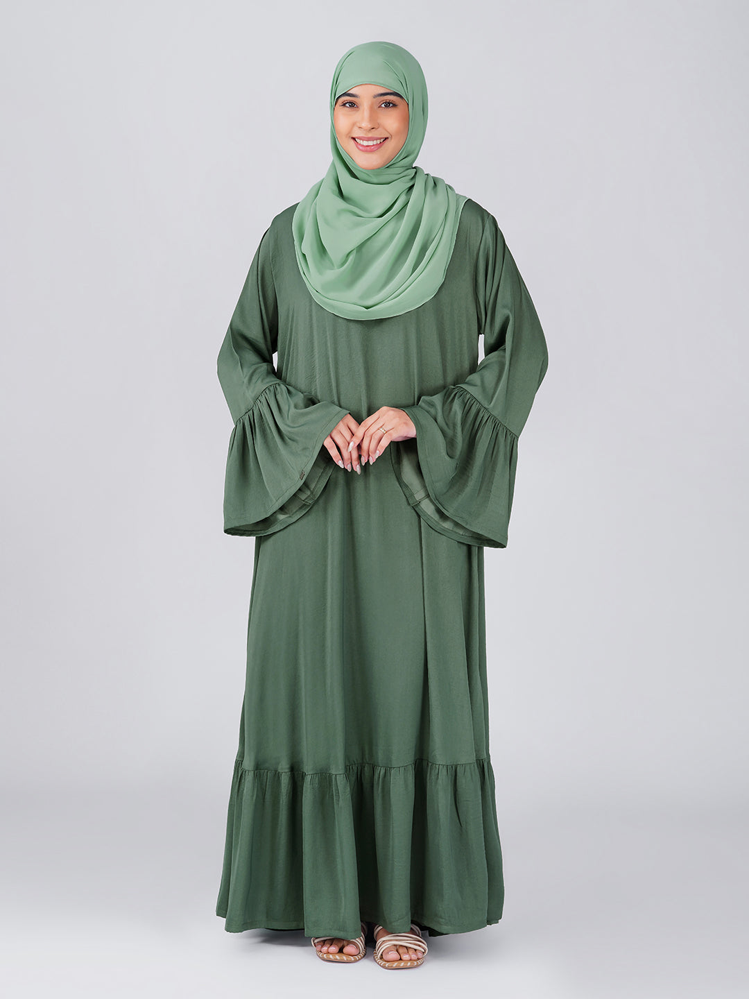 Sahar Harir Masood Abaya Set