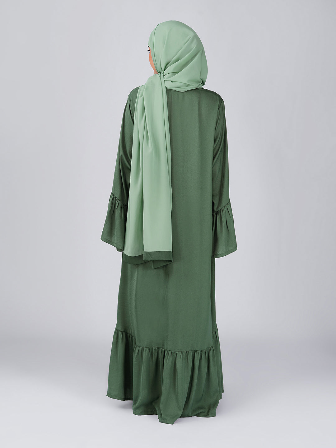 Sahar Harir Masood Abaya Set