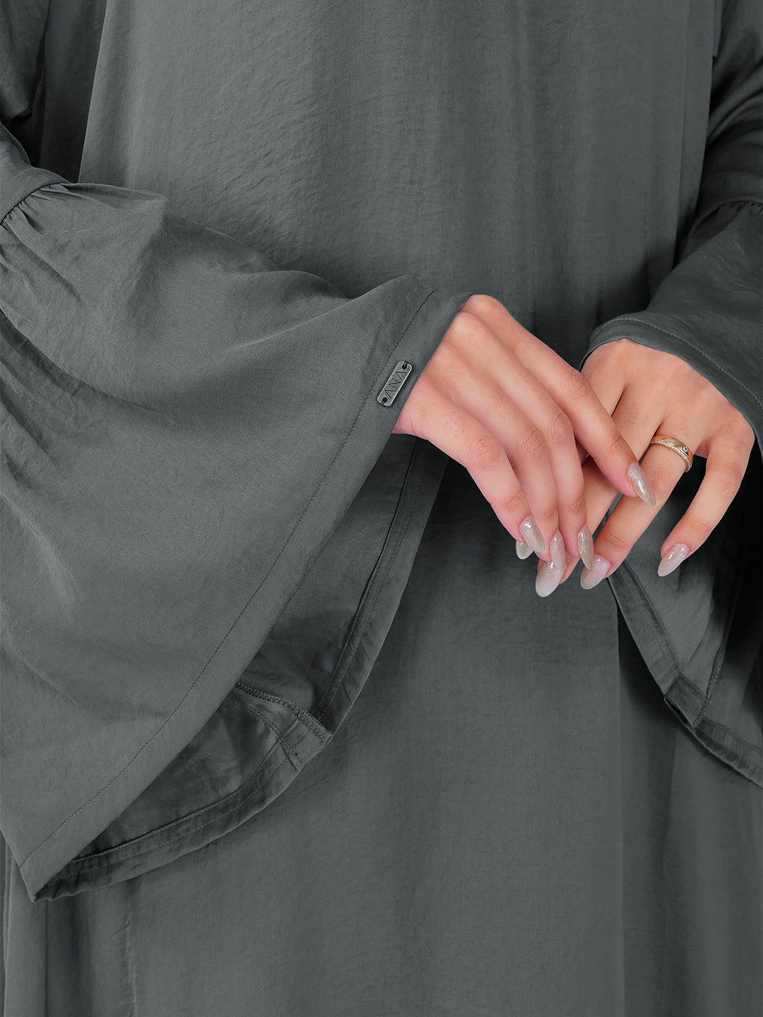 Sahar Harir Masood Abaya Set