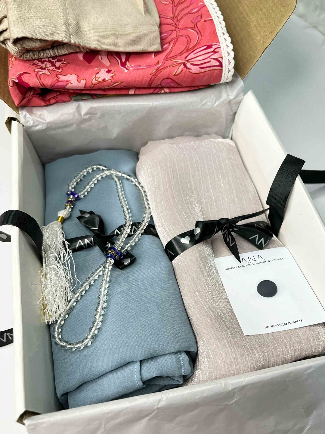 Special Hadiya Box | Perfect Gift Hamper For Your Sister, Wife, Friend, Ammi, Family