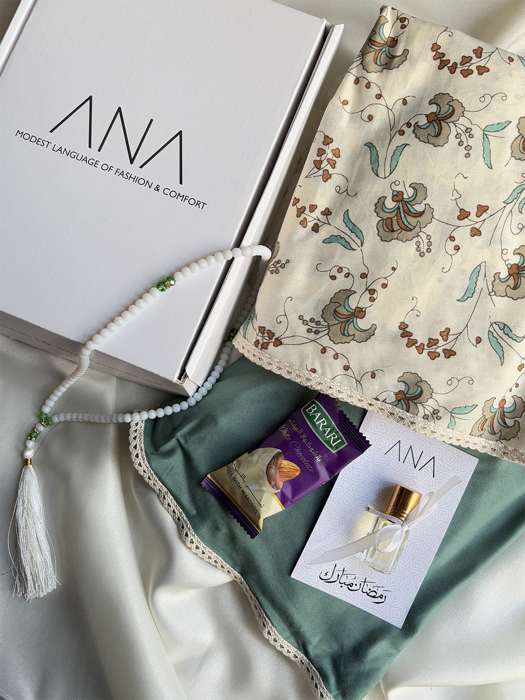 Taqwa Hadiya Box | Hajj & Umrah | Budget Friendly Ramadan & Eid Gift Hamper | Perfect For Ammi, Sister, Wife, Family