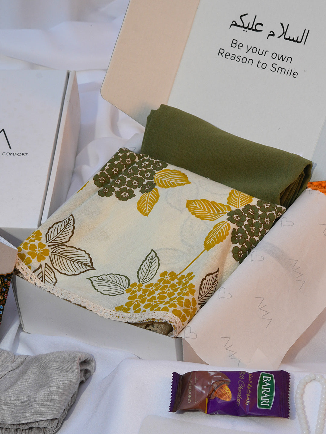 Rawdah Hadiya Box | Budget Friendly Gift Hamper | Perfect for Family, Sister, Ammi, Friend,Â Relatives