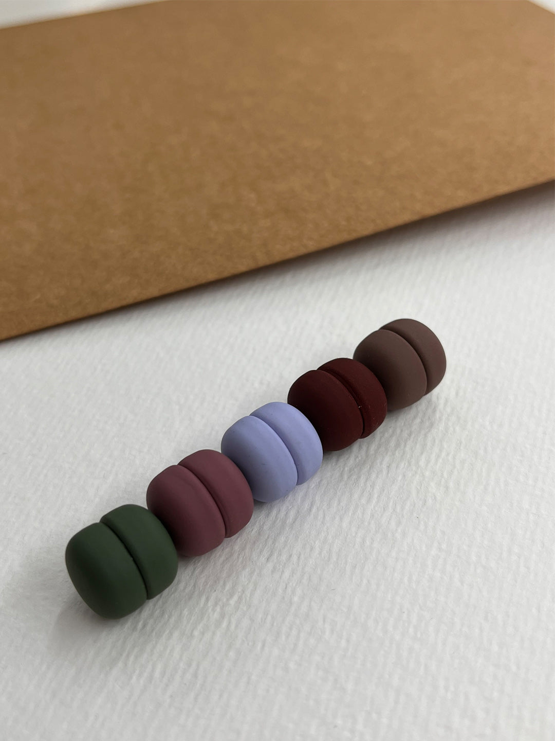 Round Matte Hijab Magnet-Set Of 2