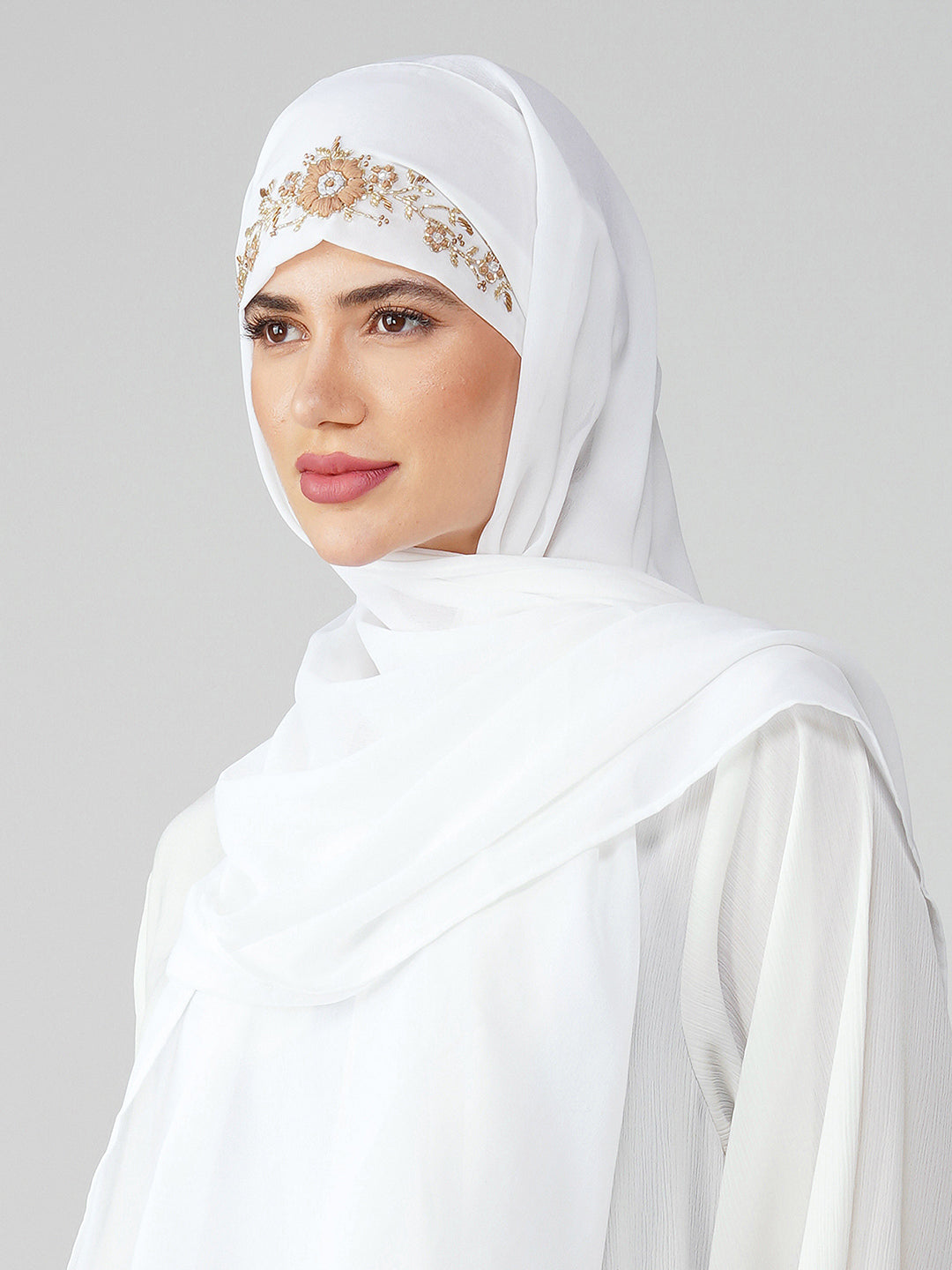 Maisha - White