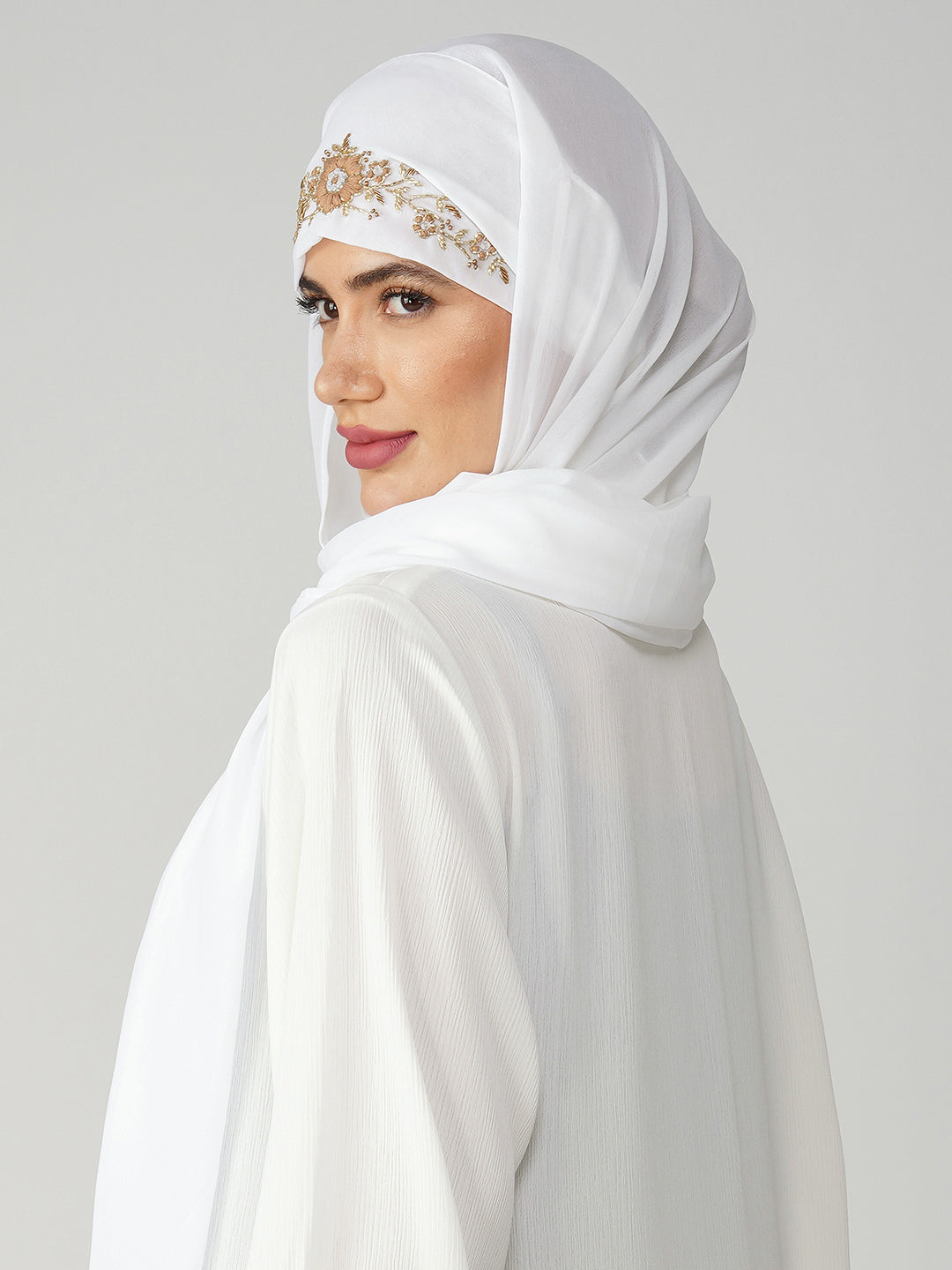 Maisha - White