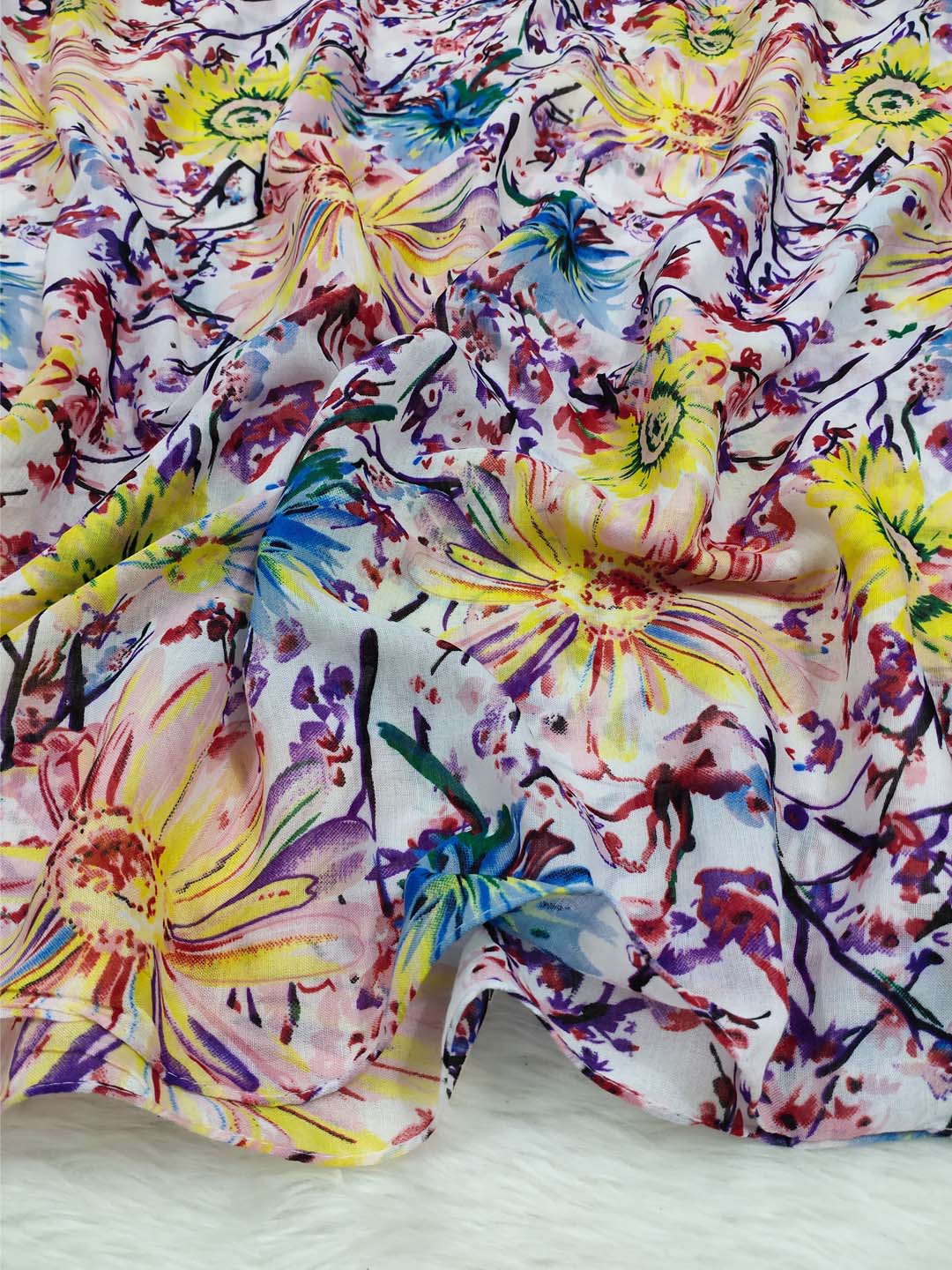 Ayn Multicolour Printed Hijab