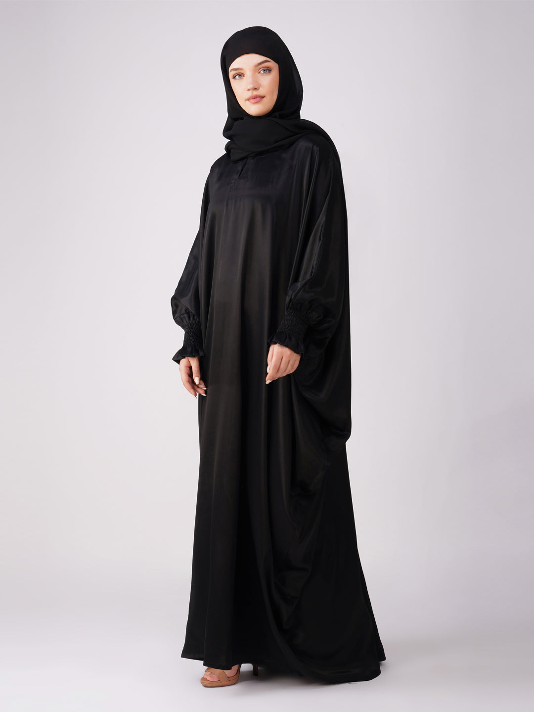 Qamarun Black Kaftan Set