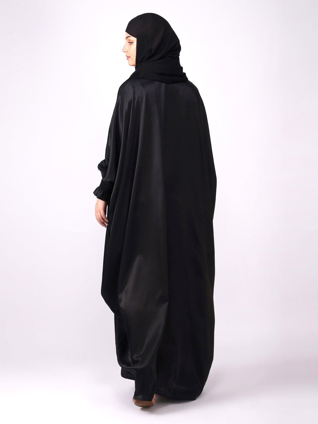 Qamarun Black Kaftan Set