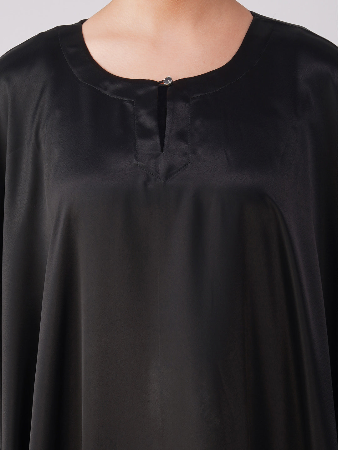 Qamarun Black Kaftan Set