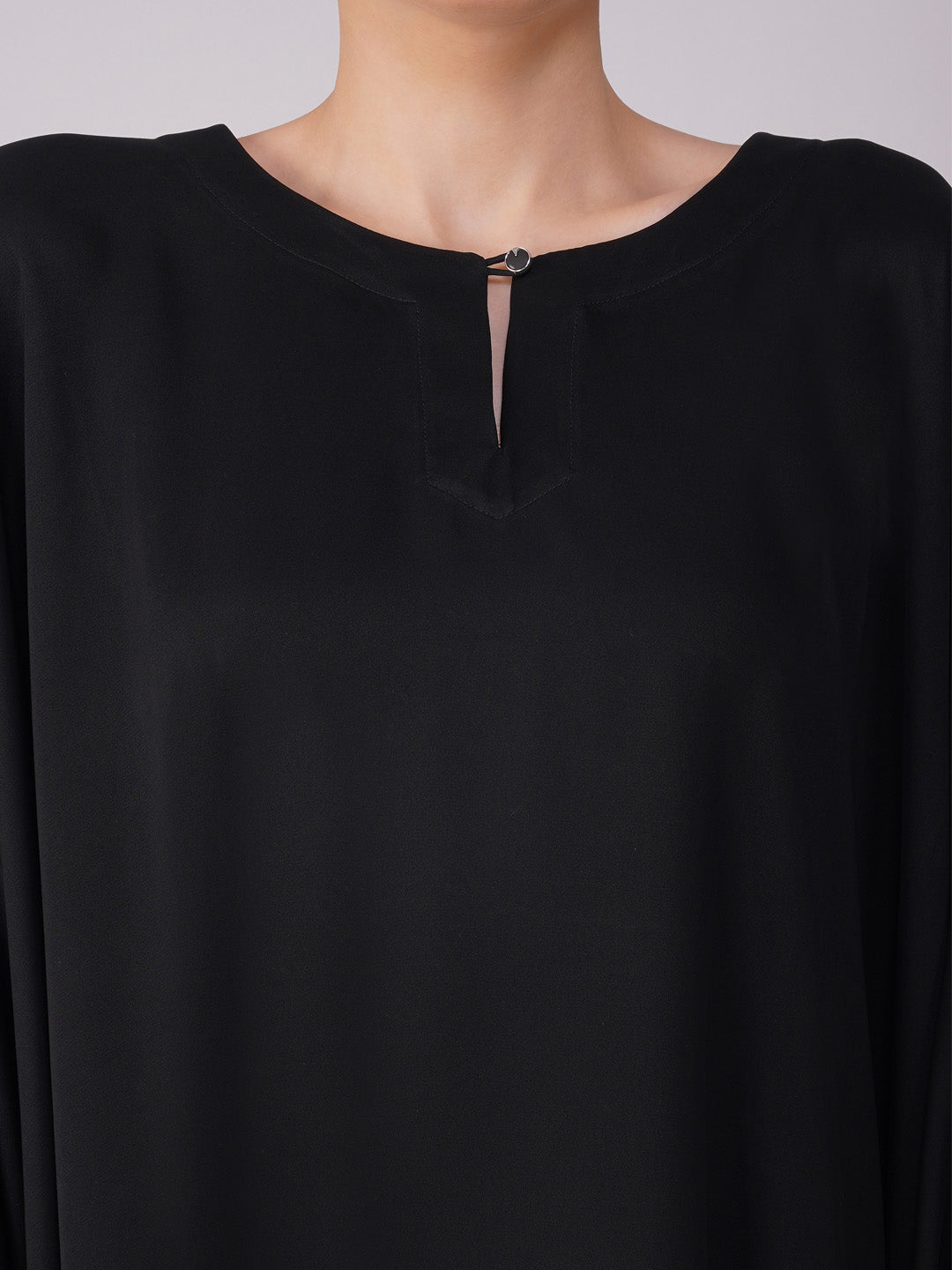 Hoor Kaftan With Handwork Detail At Cuff