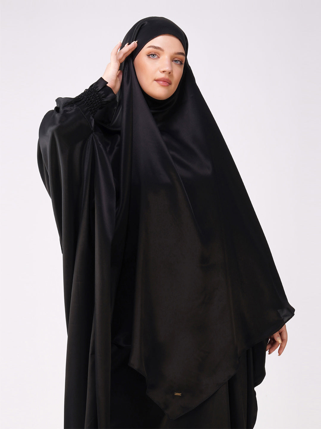 Qamarun Black Kaftan Set