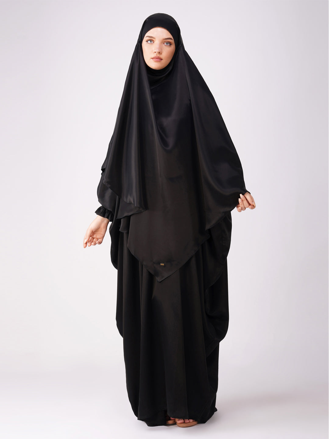 Qamarun Black Kaftan Set