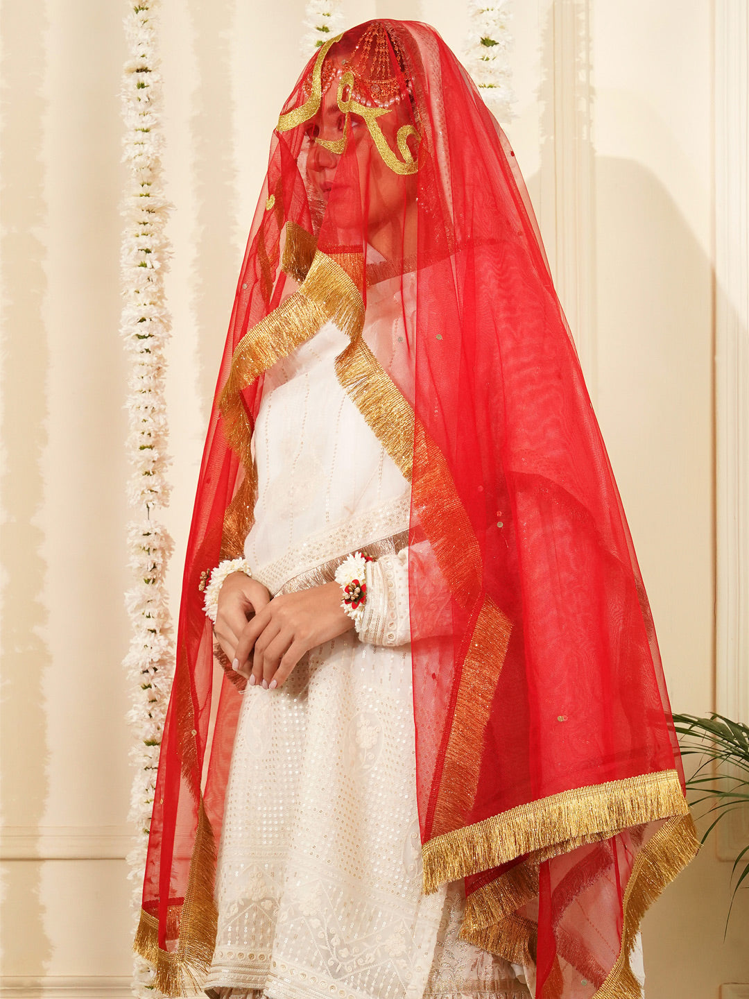 Bridal Dupatta - Centre Embroidery