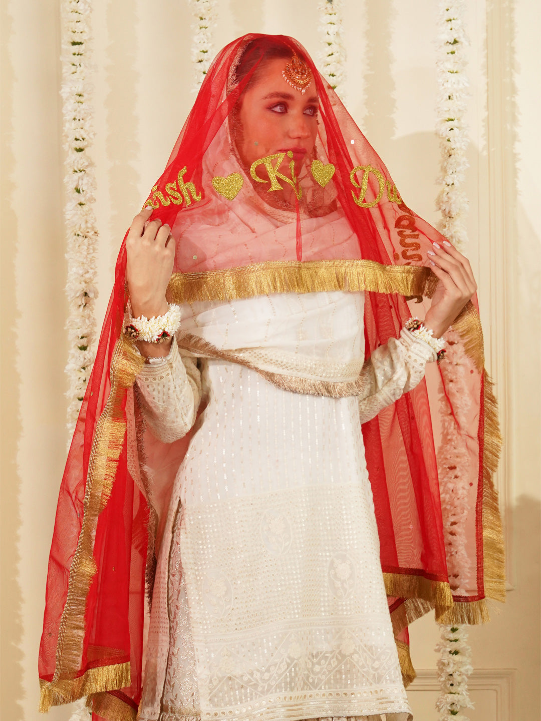 Bridal Dupatta - Centre Embroidery