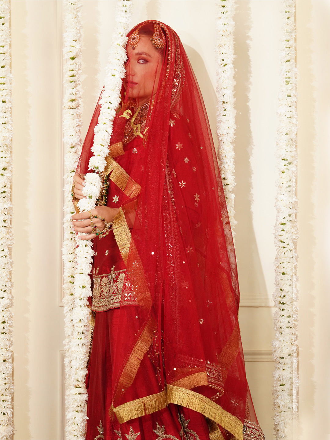 Bridal Dupatta - Centre Embroidery