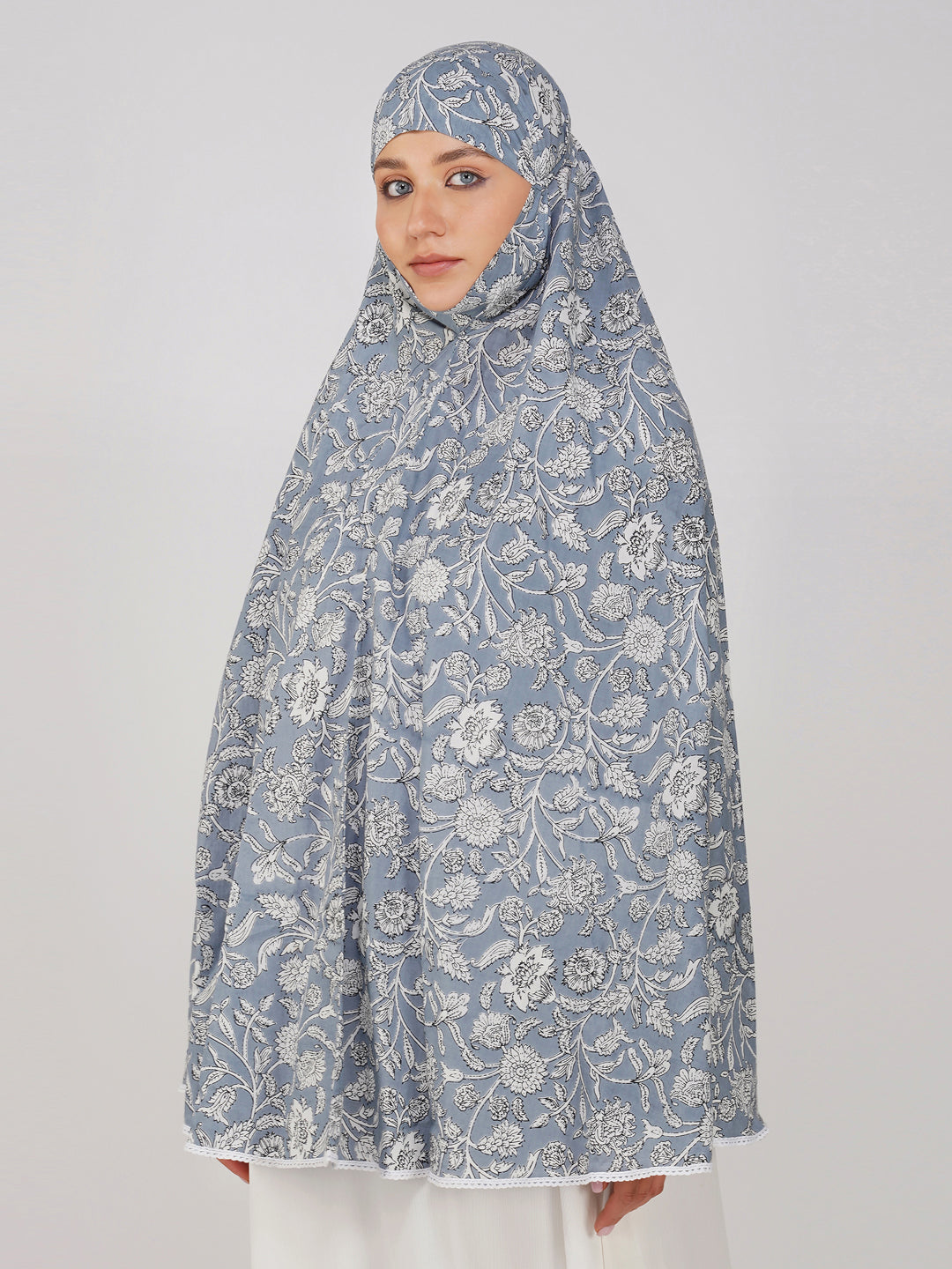 Gulnoor Grey Floral Cotton Namaz Makhna