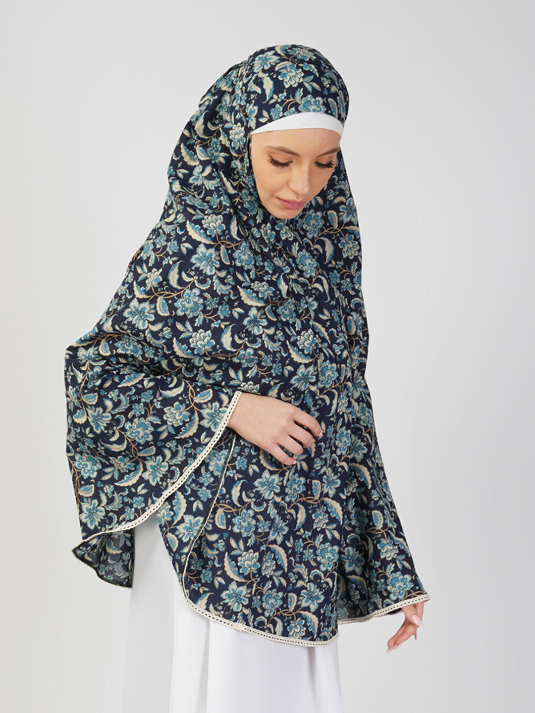 Madiha Blue Floral Cotton Namaz Makhna