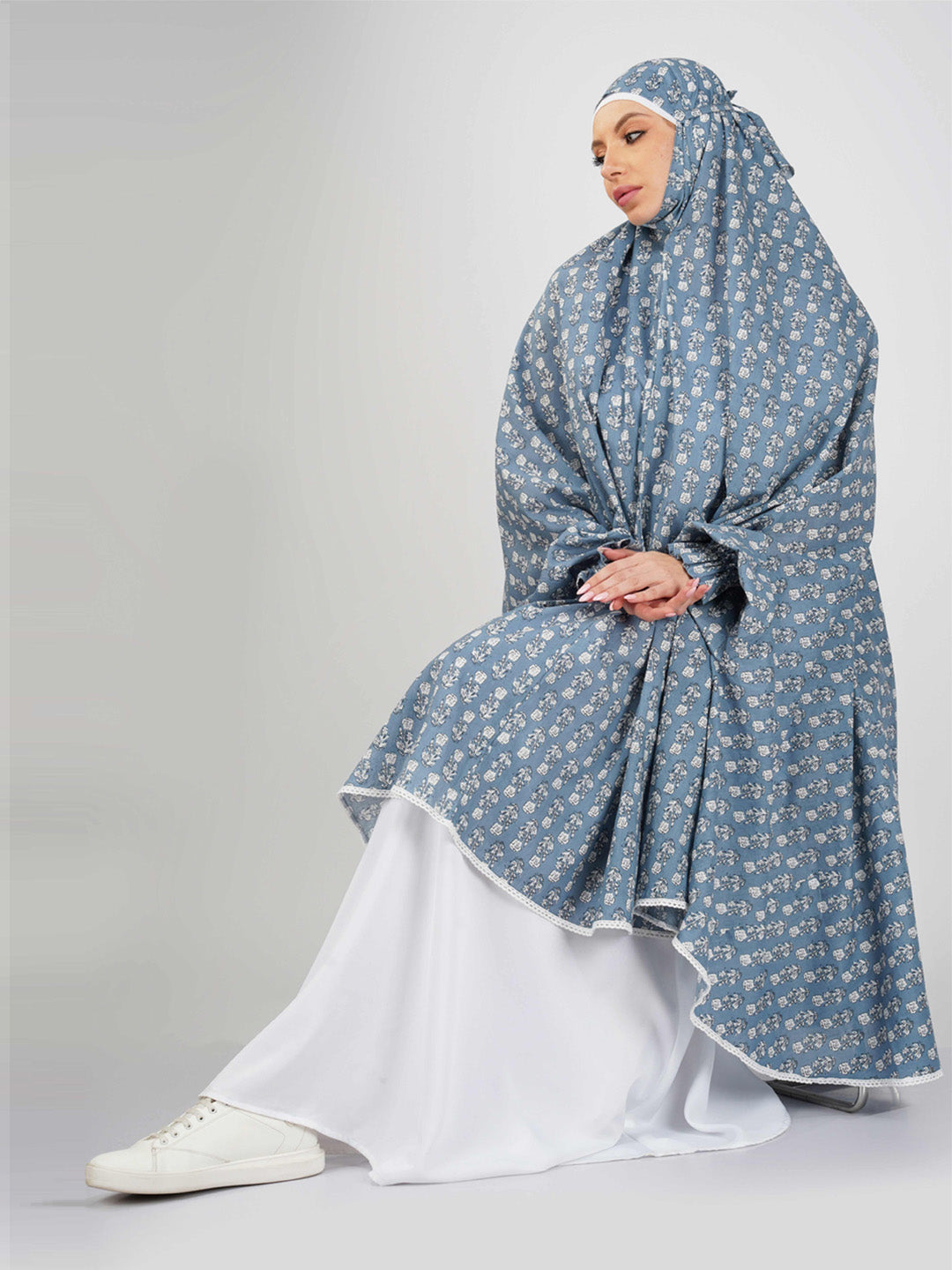 Nargis Rose Floral Knee Length Cotton Namaz Makhna