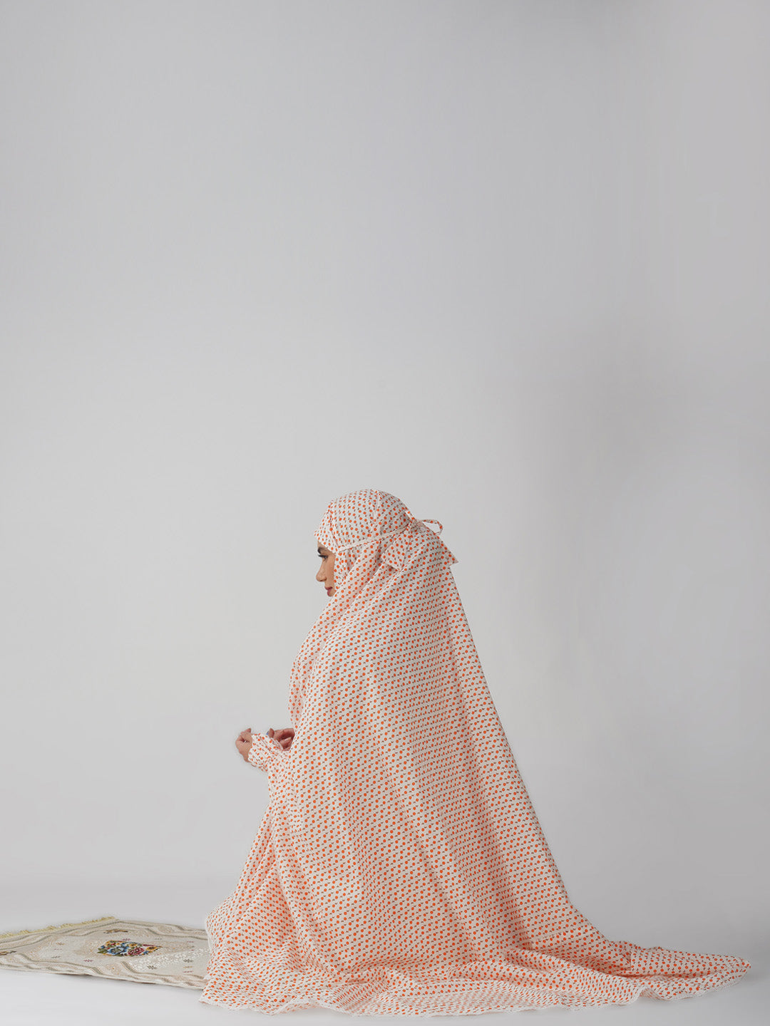 Falak Ditsy Floral Knee Length Cotton Namaz Makhna