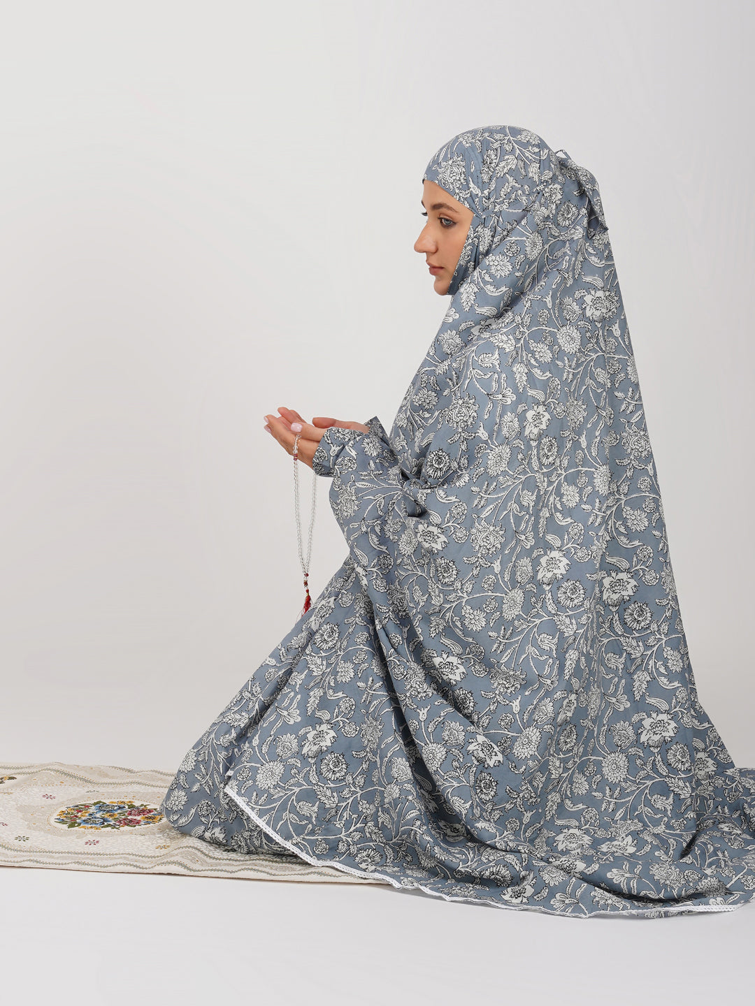 Gulnoor Grey Floral Knee Length Cotton Namaz Makhna