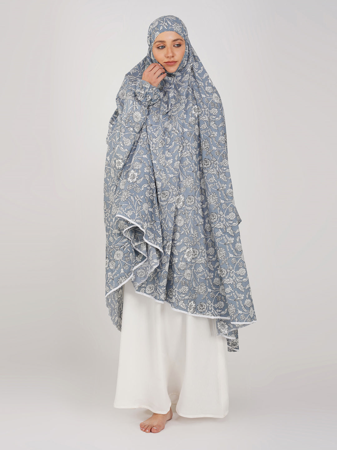 Gulnoor Grey Floral Knee Length Cotton Namaz Makhna
