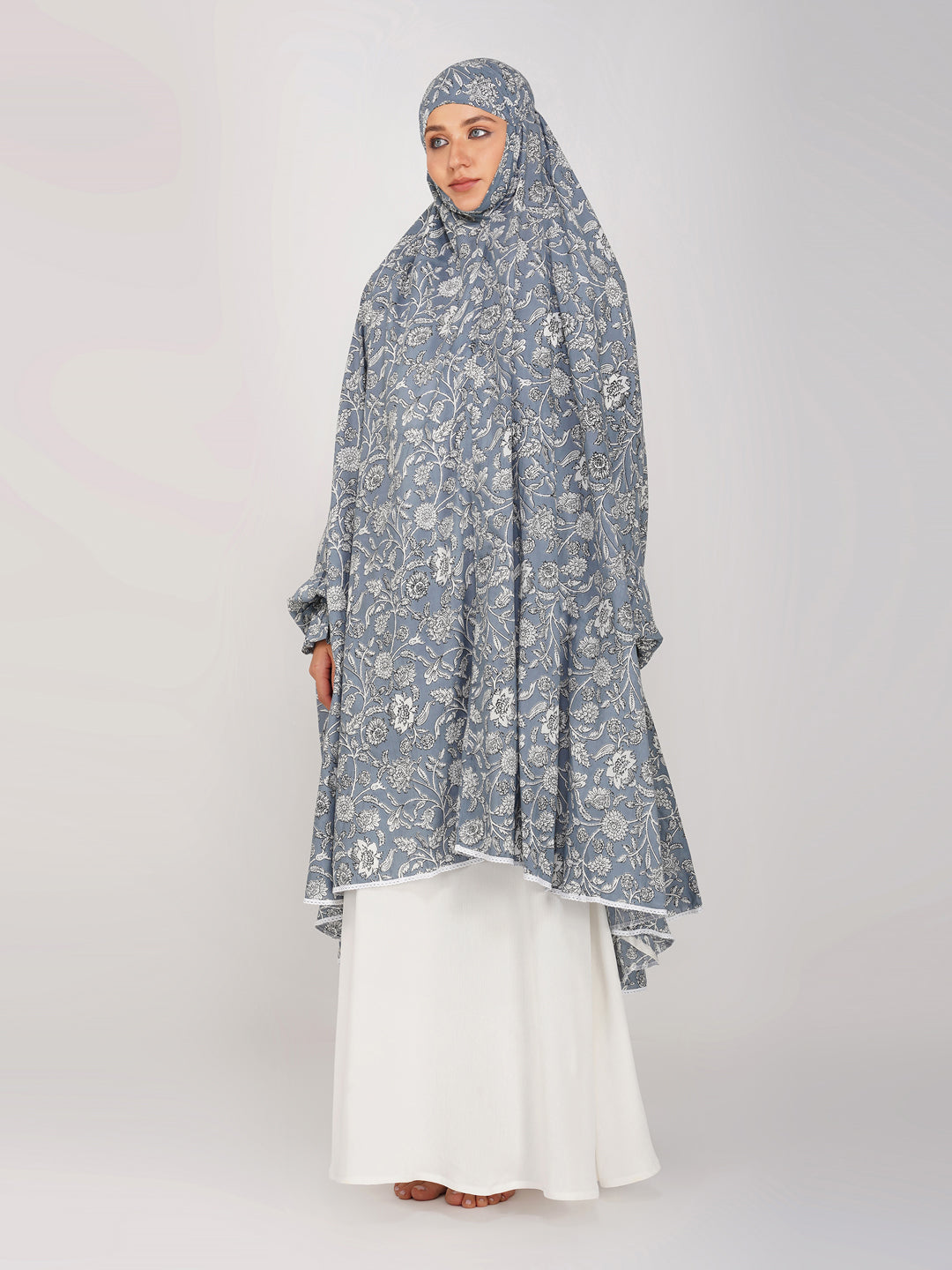 Gulnoor Grey Floral Knee Length Cotton Namaz Makhna