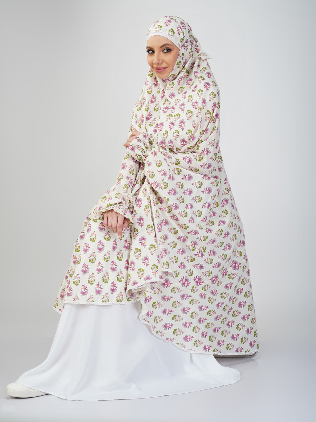 Nilofar Subtle Hibiscus Floral Knee Length Cotton Namaz Makhna