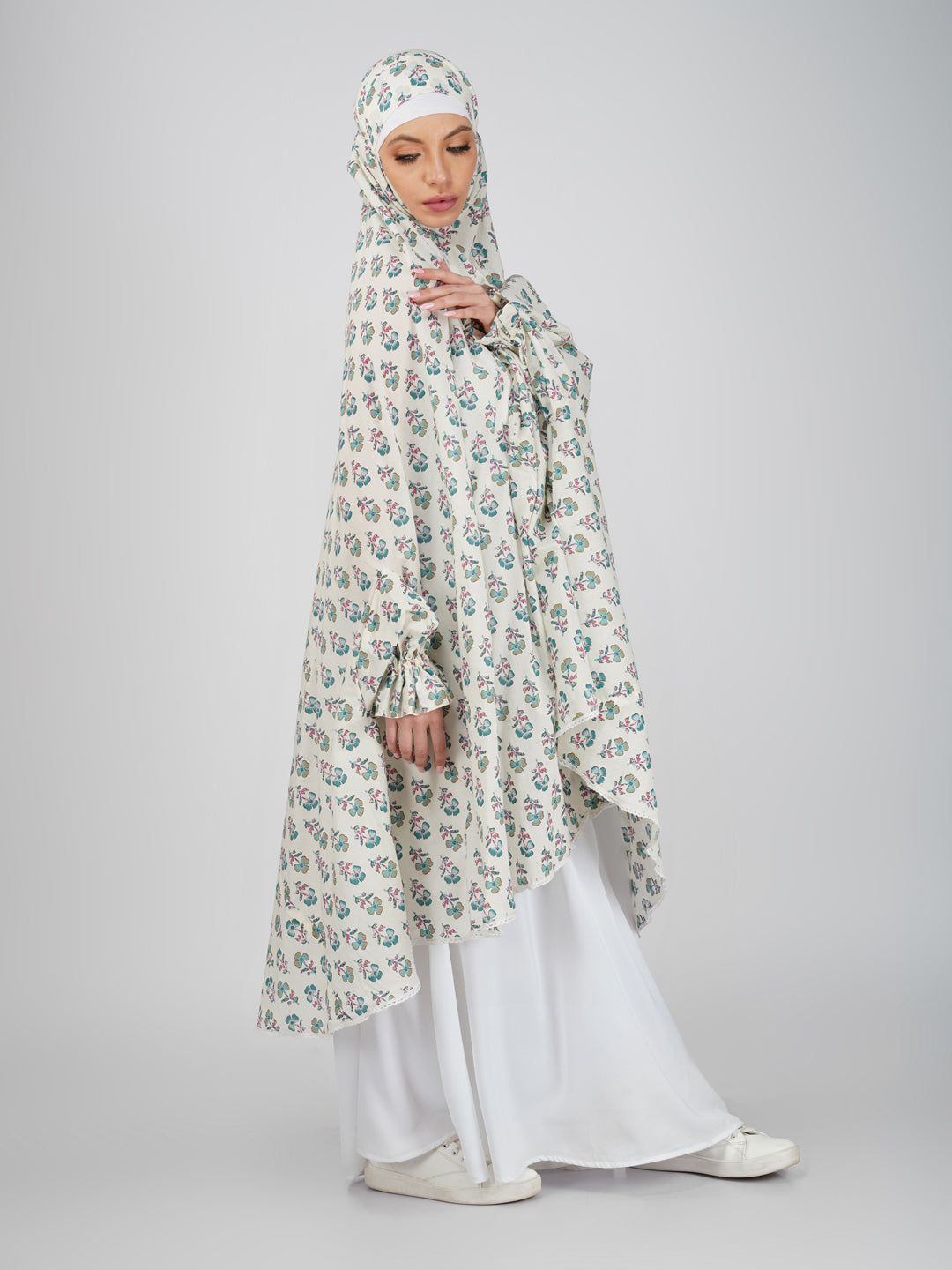 Nilofar Subtle Hibiscus Floral Knee Length Cotton Namaz Makhna