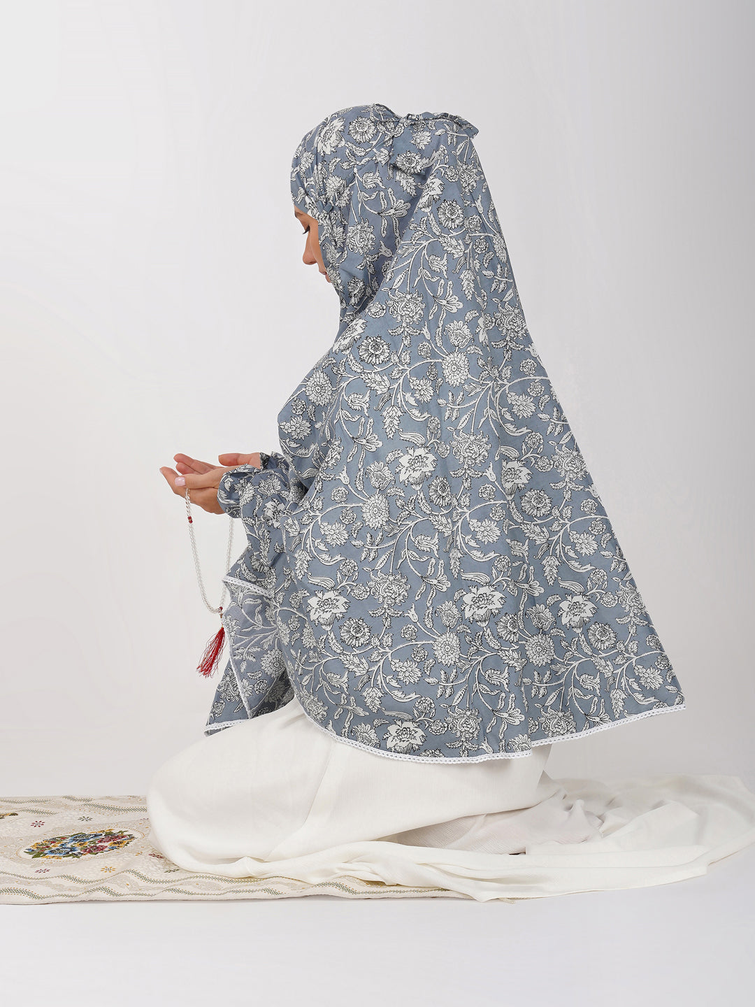 Gulnoor Grey Floral Cotton Namaz Makhna
