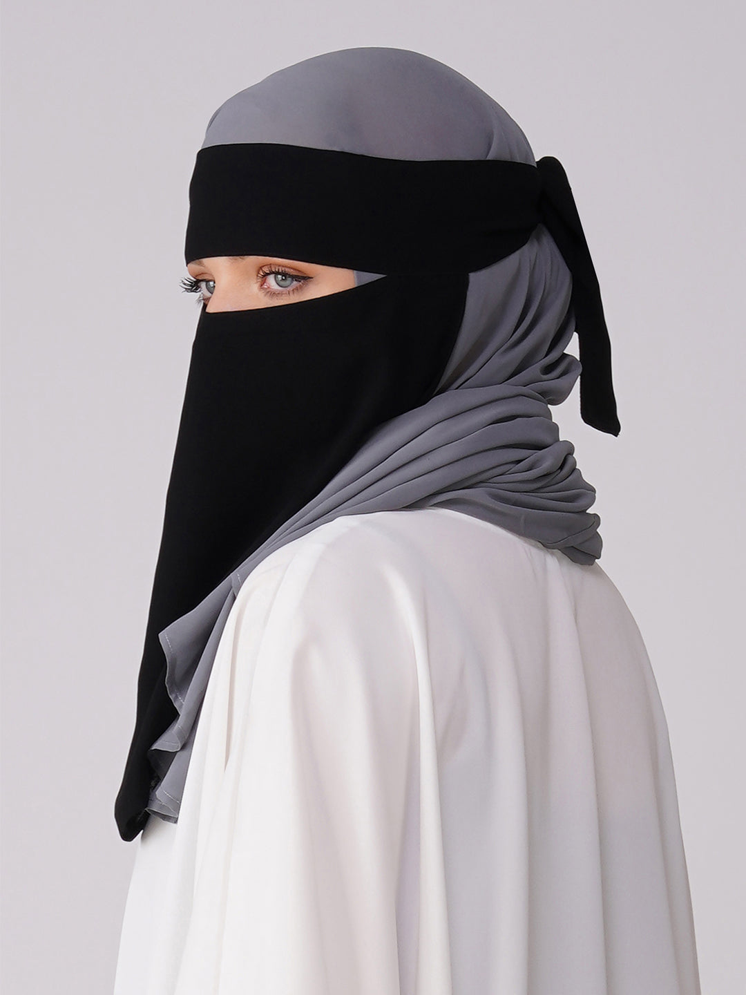 Pinched Eye Niqab