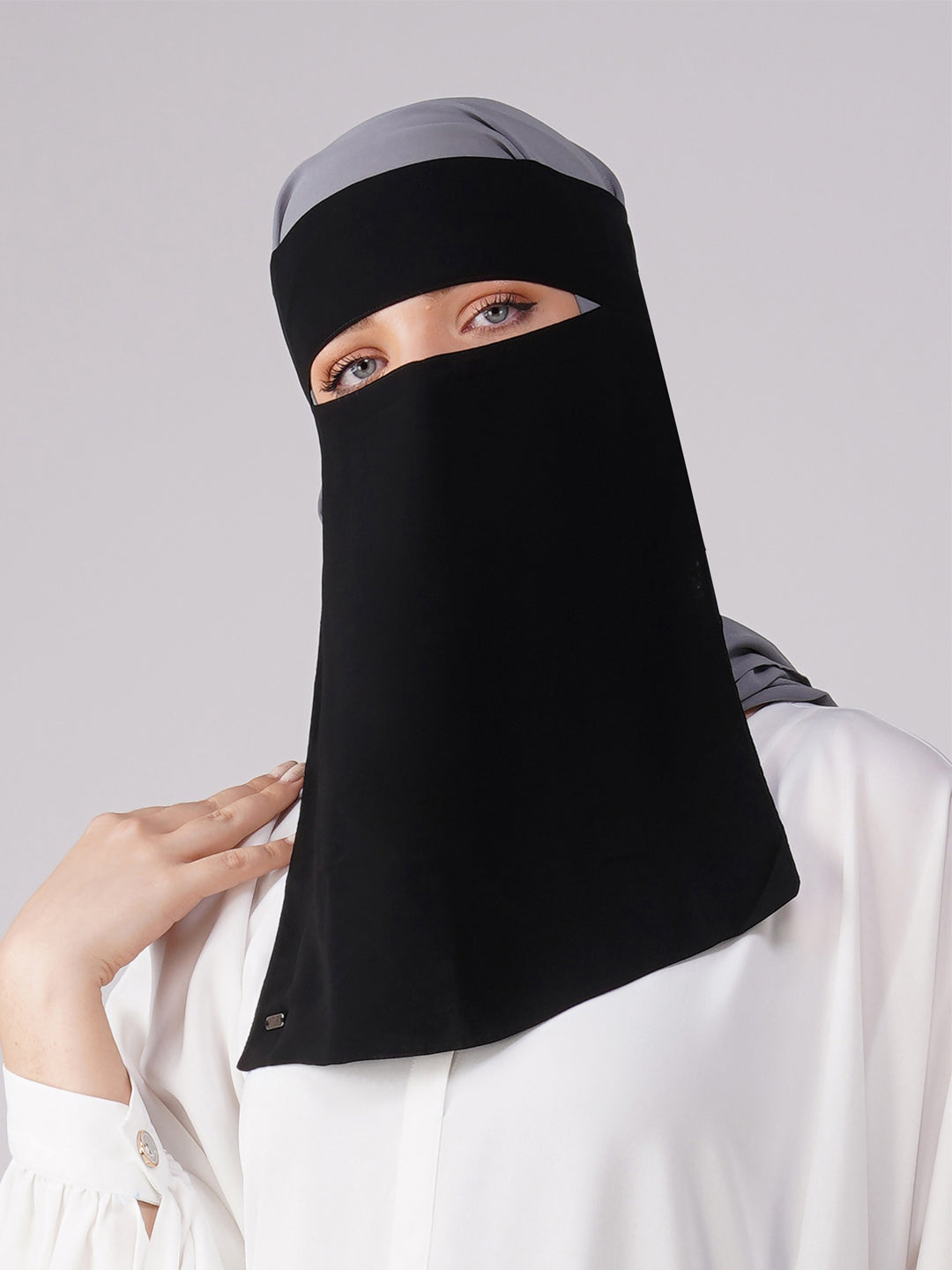 Pinched Eye Niqab