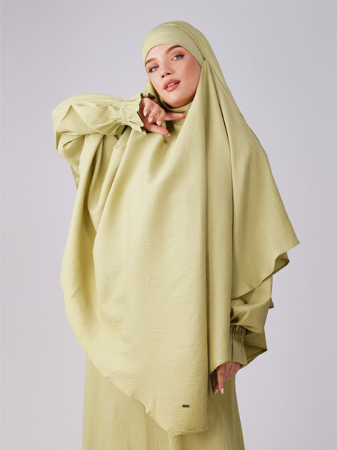 Single Layer Soft Poly Crinkle Khimar